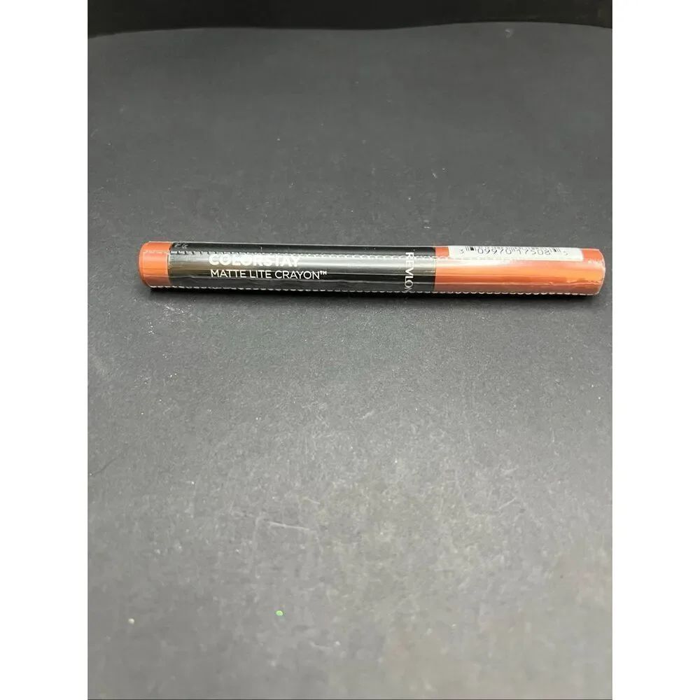 New Sealed Revlon Colorstay Matte Lite Crayon 002 Clear The Air